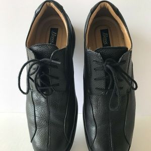 Bass Lace Up Black Leather Shoes Size 10,5 M